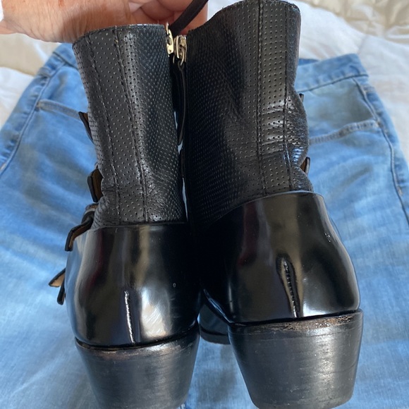 L.A.M.B. By Gwen Stefani black leather buckle boots with side zip Sz 9 - Picture 6 of 12